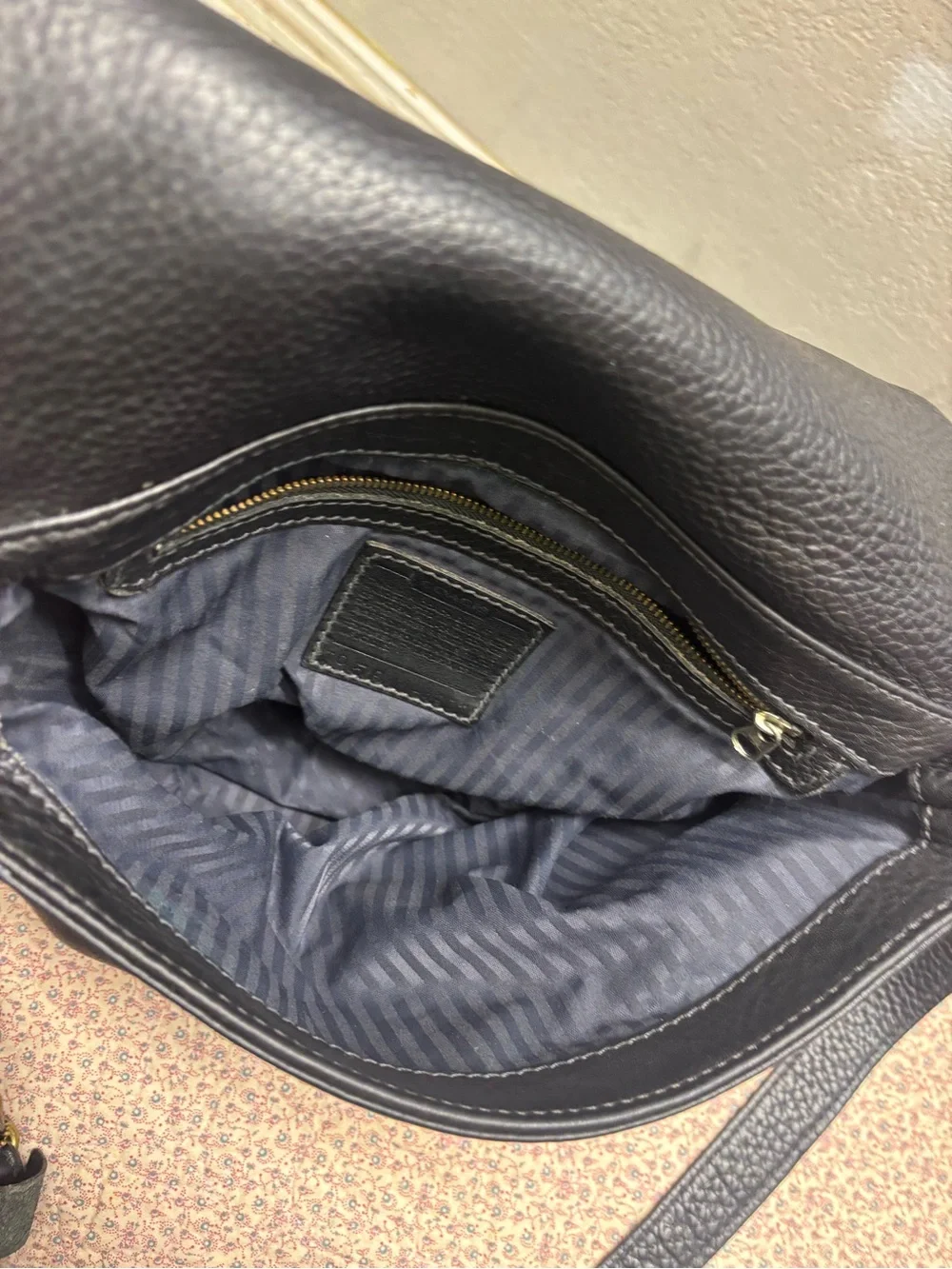 Coach Black Leather Messenger Bag for Men